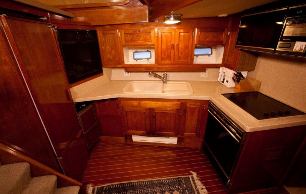De Anza III Galley Port