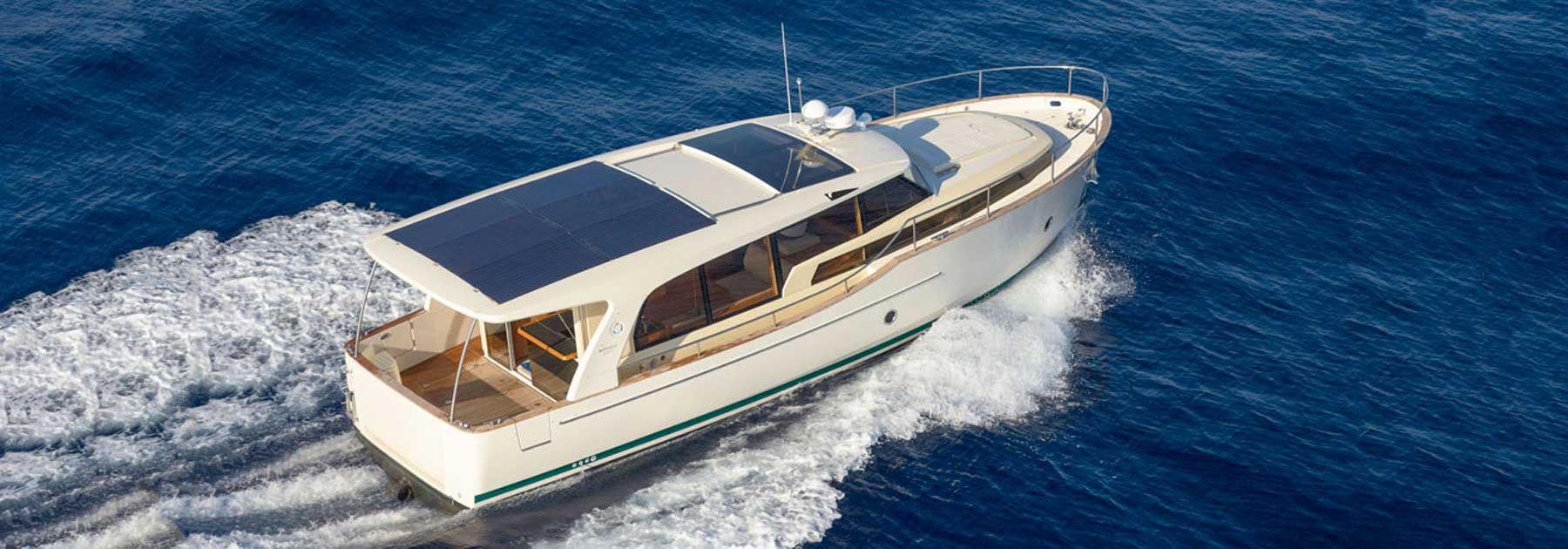 Greenline Hybrid Yacht 40 1800px
