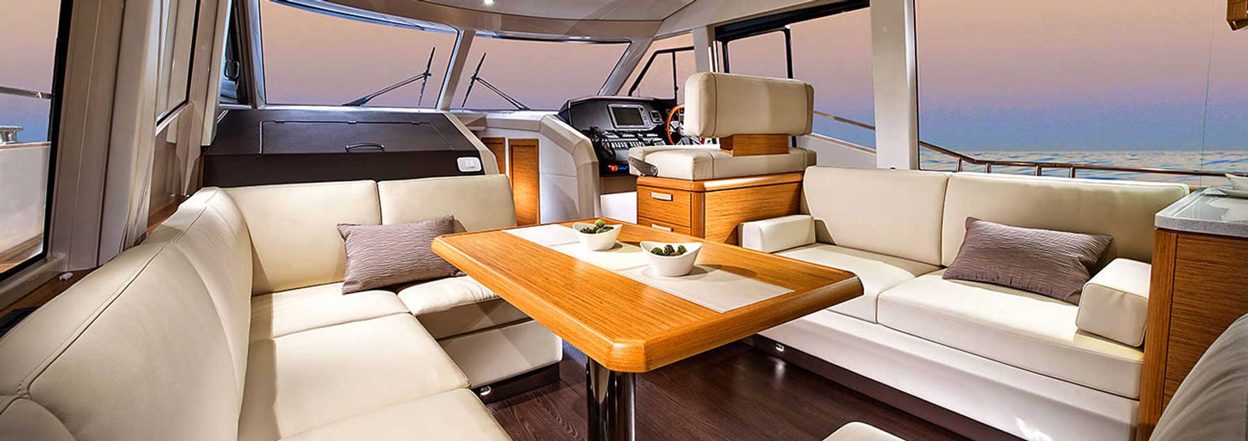 Greenline Hybrid Yacht 48 Interior